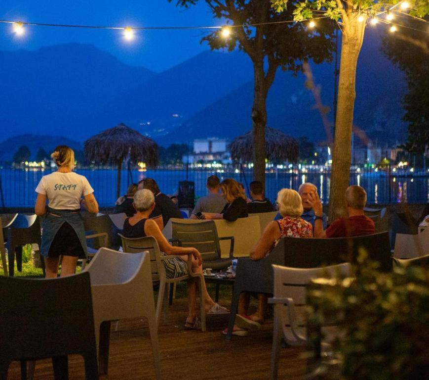 Estivo Premium Deluxe Mobile Homes On Camping Del Sole Village Iseo Extérieur photo