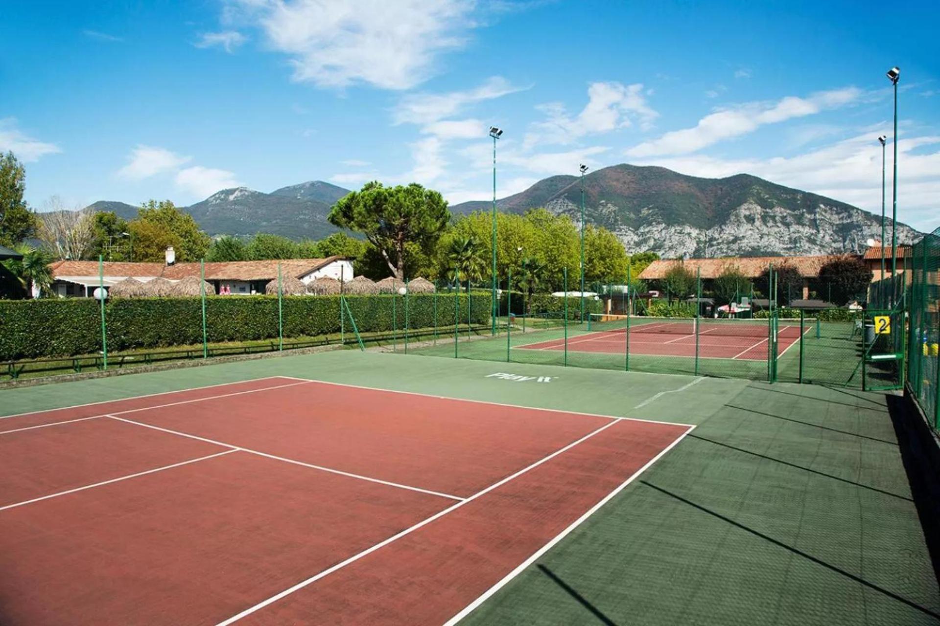Estivo Premium Deluxe Mobile Homes On Camping Del Sole Village Iseo Extérieur photo