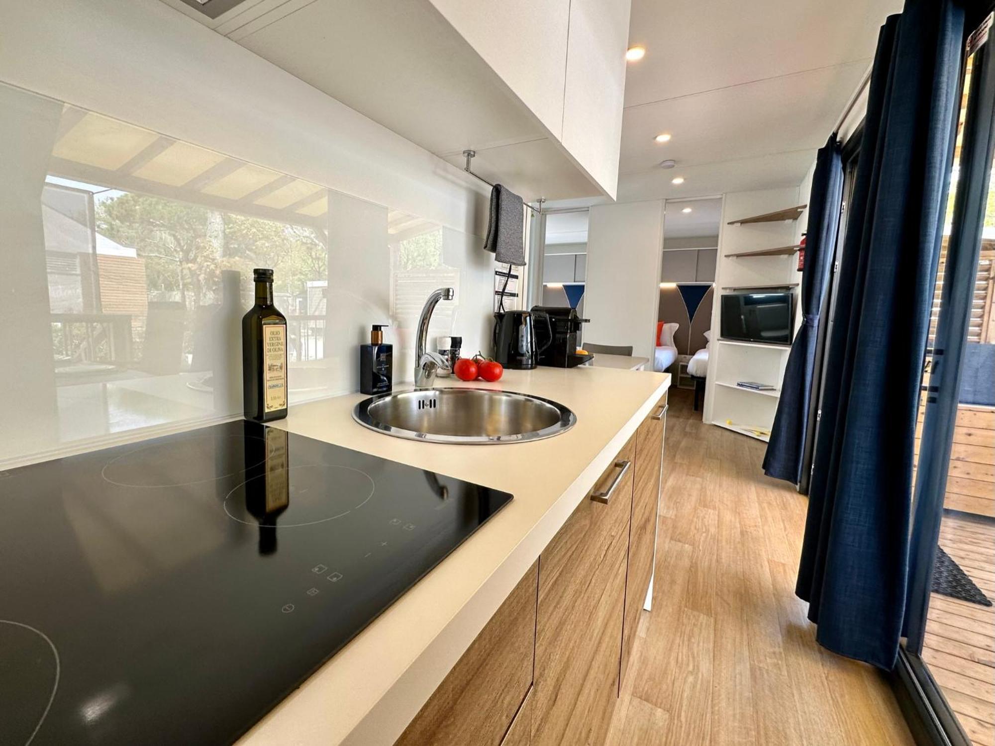 Estivo Premium Deluxe Mobile Homes On Camping Del Sole Village Iseo Extérieur photo