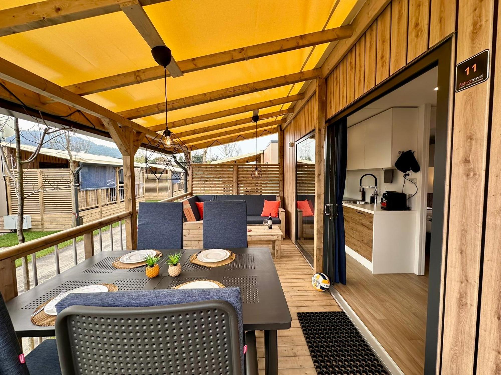 Estivo Premium Deluxe Mobile Homes On Camping Del Sole Village Iseo Extérieur photo