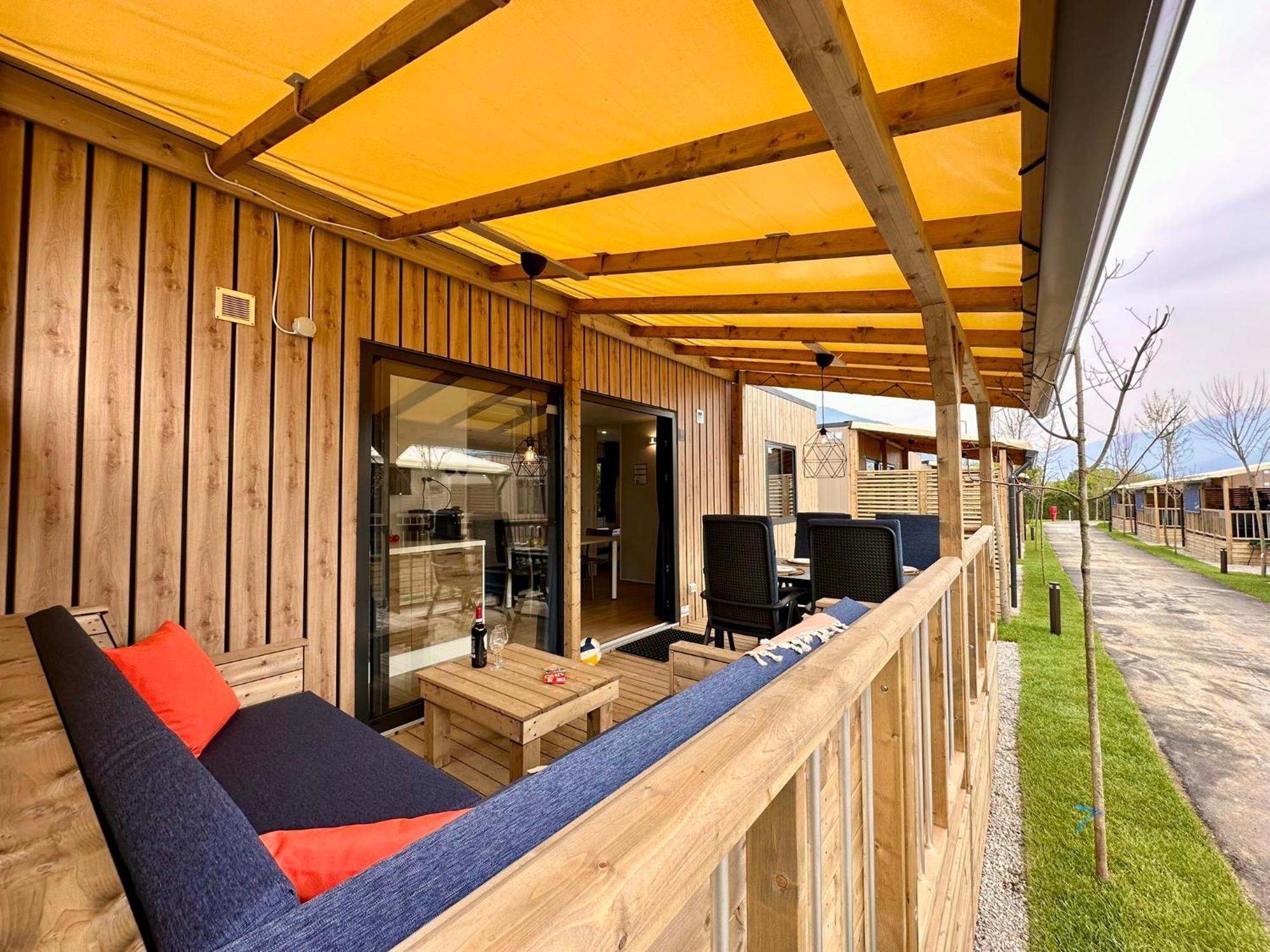 Estivo Premium Deluxe Mobile Homes On Camping Del Sole Village Iseo Extérieur photo
